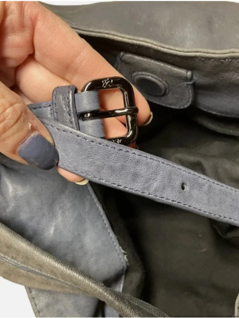 ROCK AND REPUBLIC PEWTER GRAY WEATHERED LEATHER SLOUCH SHOULDER BAG